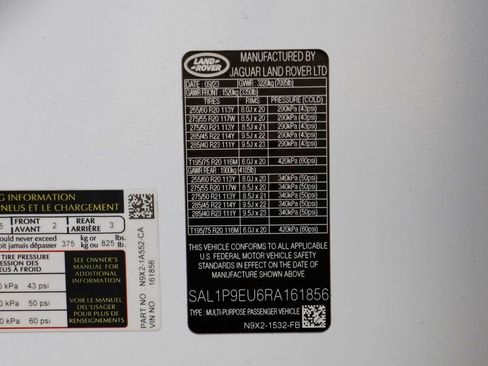 Used 2024 Land Rover Range Rover Sport SE image 24