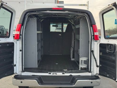 Used 2022 Chevrolet Express 2500 w/ Driver Convenience Package image 29