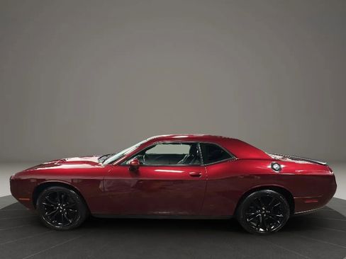 Used 2018 Dodge Challenger SXT Plus image 26