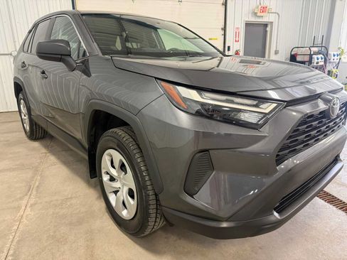 Used 2023 Toyota RAV4 LE FWD image 10