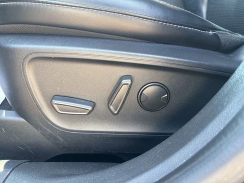 Used 2024 Ford Escape Platinum AWD/4WD image 16