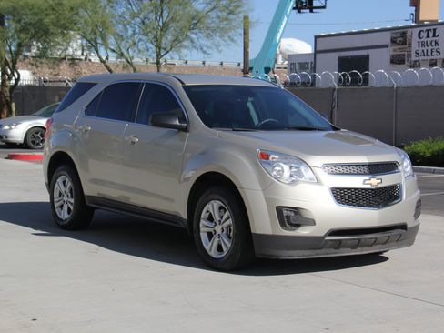 Used 2014 Chevrolet Equinox LS image 3