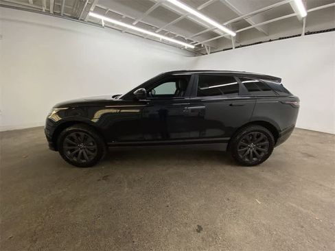 Used 2018 Land Rover Range Rover Velar R-Dynamic SE image 3