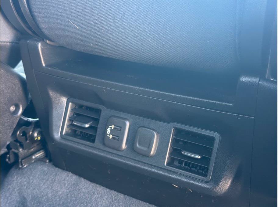 Used 2021 Chevrolet Silverado 1500 LT w/ Bed Protection Package RWD image 34