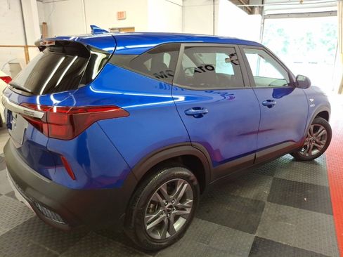 Used 2023 Kia Seltos LX image 8