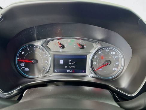 Used 2023 Chevrolet Equinox RS w/ RS Leather Package FWD image 18