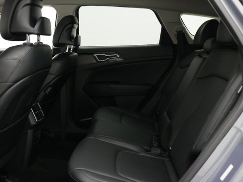 Used 2024 Kia Sportage EX FWD image 30