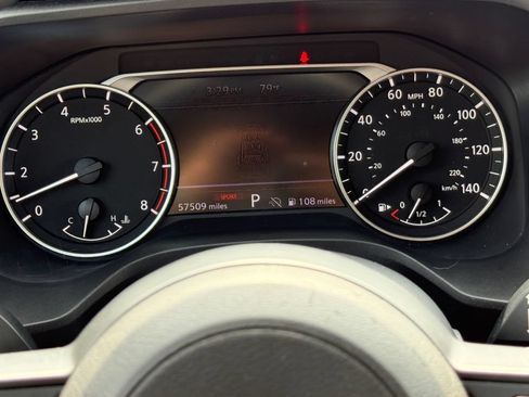 Used 2024 Nissan Rogue SV FWD image 32