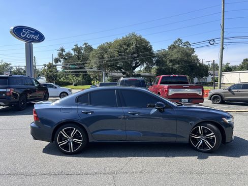 Used 2021 Volvo S60 T5 R-Design AWD/4WD image 10