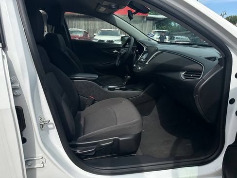 Used 2019 Chevrolet Malibu LS FWD image 8