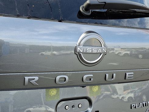 New 2026 Nissan Rogue Platinum w/ Platinum Premium Package image 6