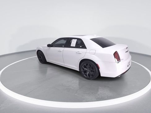 Used 2022 Chrysler 300 S image 5