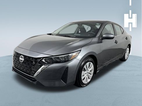 Used 2025 Nissan Sentra S FWD image 4