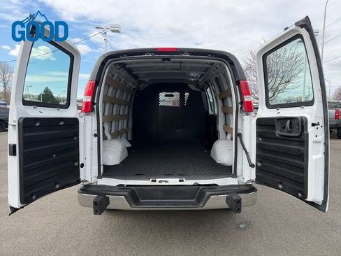 Used 2024 Chevrolet Express 2500 w/ Driver Convenience Package image 26