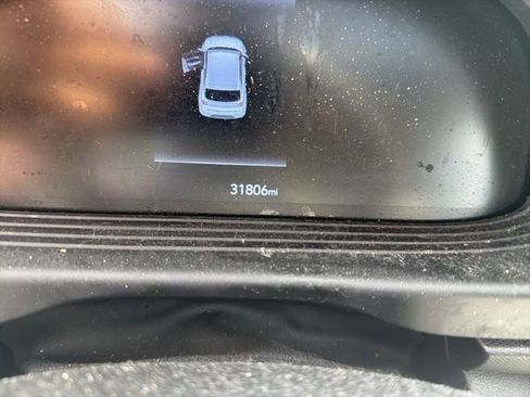 Used 2023 Hyundai Venue SEL w/ Cargo Package image 1