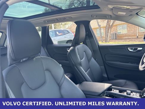 Certified 2025 Volvo XC60 B5 Core image 11