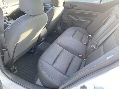 Used 2024 Nissan Altima 2.5 S FWD image 19