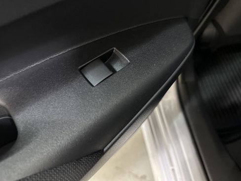 Used 2025 Toyota Corolla LE image 24