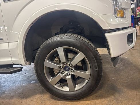 Used 2015 Ford F150 XLT w/ Equipment Group 302A Luxury image 4