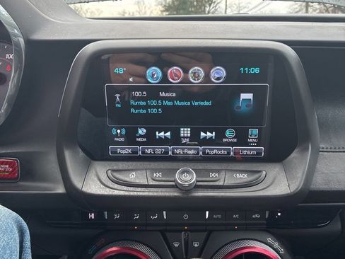 Used 2017 Chevrolet Camaro SS image 12