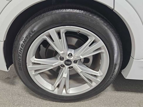 Used 2023 Audi Q8 Prestige image 35