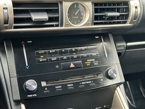 Used 2014 Lexus IS 250 image 25