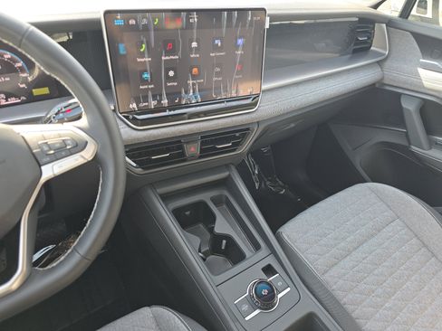 New 2026 Volkswagen Tiguan S AWD/4WD image 21