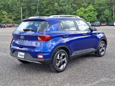 Certified 2023 Hyundai Venue Limited w/ Cargo Package FWD image 23