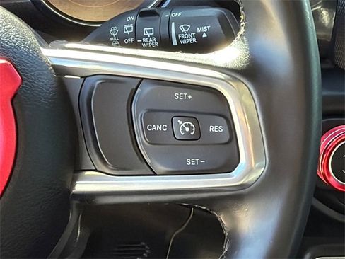 Used 2022 Jeep Wrangler Unlimited Sahara image 28