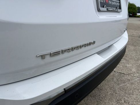 Used 2022 GMC Terrain AT4 w/ Infotainment Package II AWD/4WD image 33