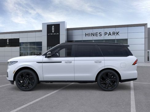 New 2026 Lincoln Navigator Black Label image 3