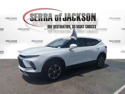 Used 2025 Chevrolet Blazer LT image 5