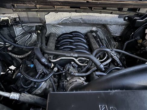 Used 2014 Ford F150 FX4 w/ Equipment Group 402A Luxury image 22