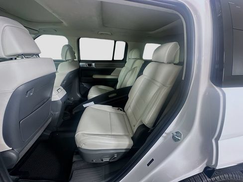 New 2026 Hyundai Santa Fe Calligraphy AWD/4WD image 17