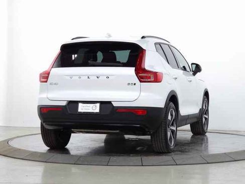 Certified 2025 Volvo XC40 B5 Plus image 13