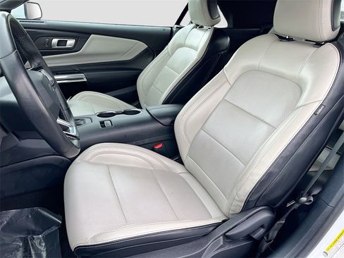 Used 2024 Ford Mustang Premium image 19