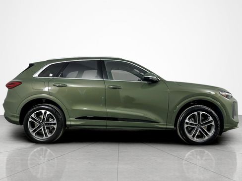 Used 2025 Audi Q5 Premium w/ 19" Wheel Package AWD/4WD image 6