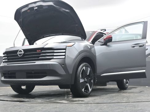 New 2026 Nissan Kicks SR w/ SR Premium Package FWD image 40