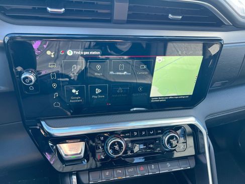 New 2026 GMC Sierra 2500 Denali w/ Denali Reserve Package image 15