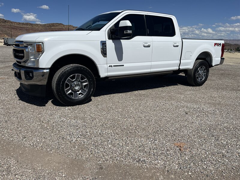 Used 2021 Ford F250 Lariat w/ Lariat Ultimate Package AWD/4WD image 4