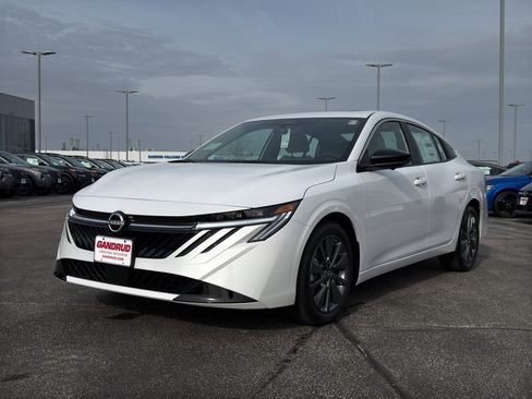 New 2026 Nissan Sentra SL image 2