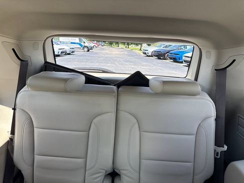 Used 2018 GMC Acadia Denali w/ LPO, Cargo Package FWD image 14