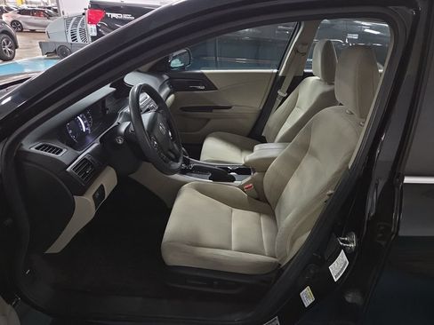 Used 2014 Honda Accord EX image 8