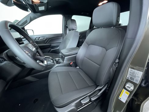 Used 2024 GMC Canyon Elevation image 14