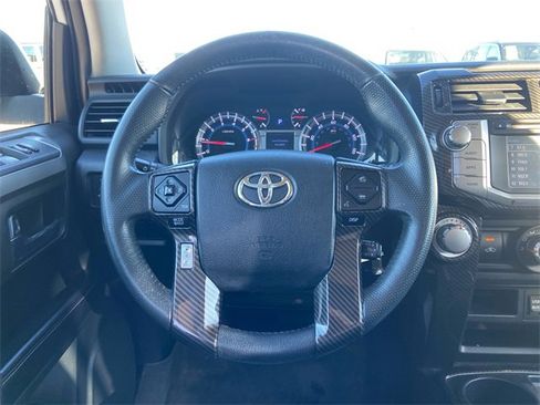 Used 2016 Toyota 4Runner SR5 image 14