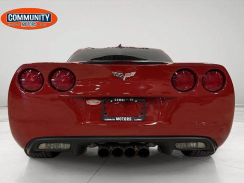 Used 2005 Chevrolet Corvette Coupe w/ Preferred Equipment Group RWD image 8