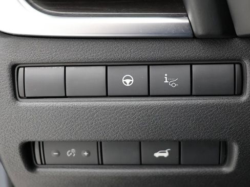 Used 2023 Nissan Rogue Platinum w/ Platinum Premium Package image 30