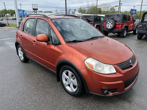 Used 2011 Suzuki SX4 AWD Hatchback image 11