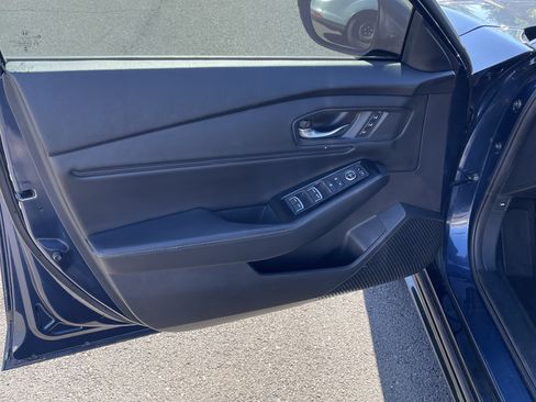 Used 2023 Honda Accord Touring image 17