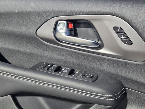 New 2026 Chrysler Pacifica Select image 21